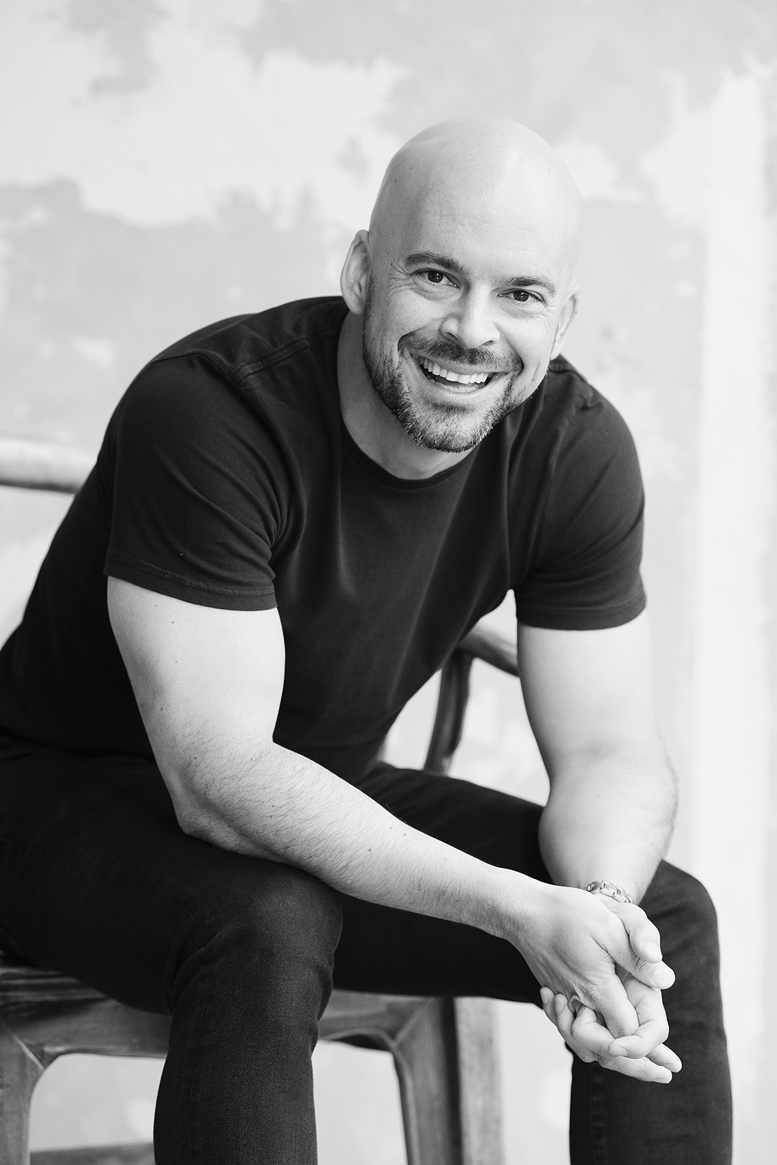 Corporate Headshot Professional Male LinkedIn photoshoot by Kevin Mark Pass